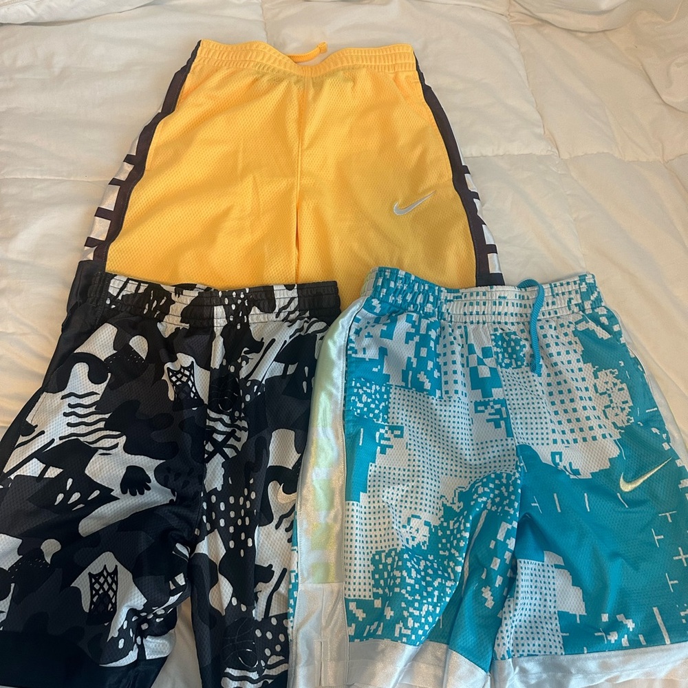 3 Nike Dry Fit Youth boys shorts